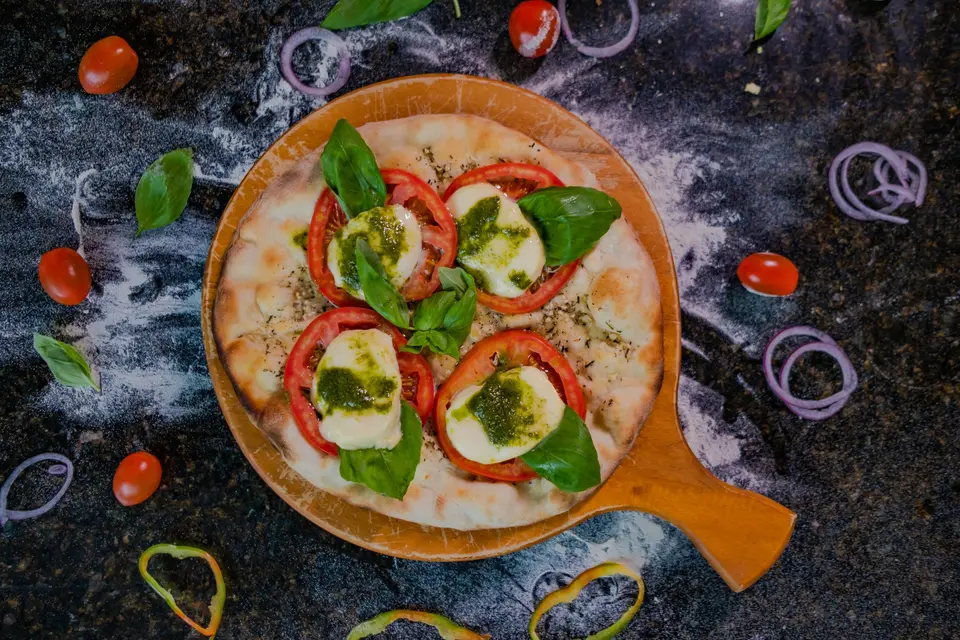 Pizzas artesanales sobre piedra